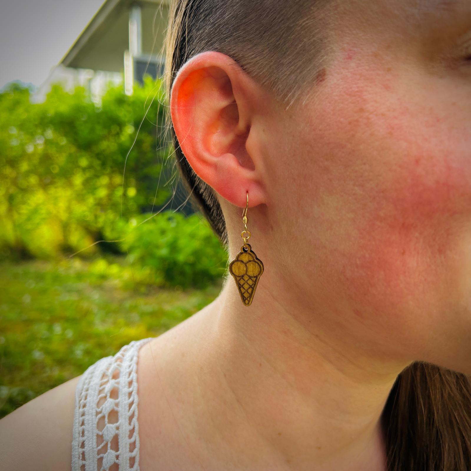 Ohrring „Eistüte“