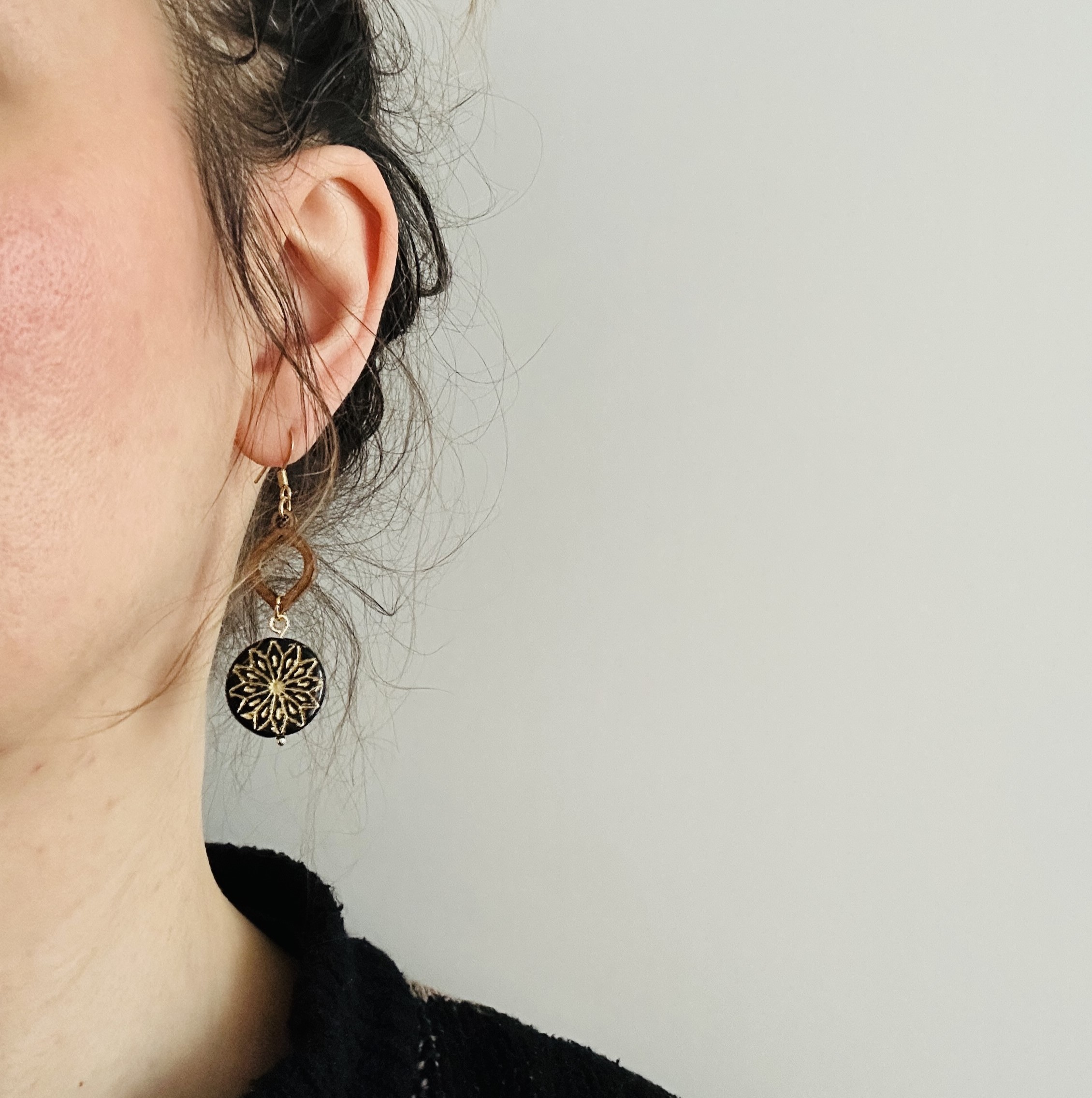 Ohrring "Glas Mandala schwarz"