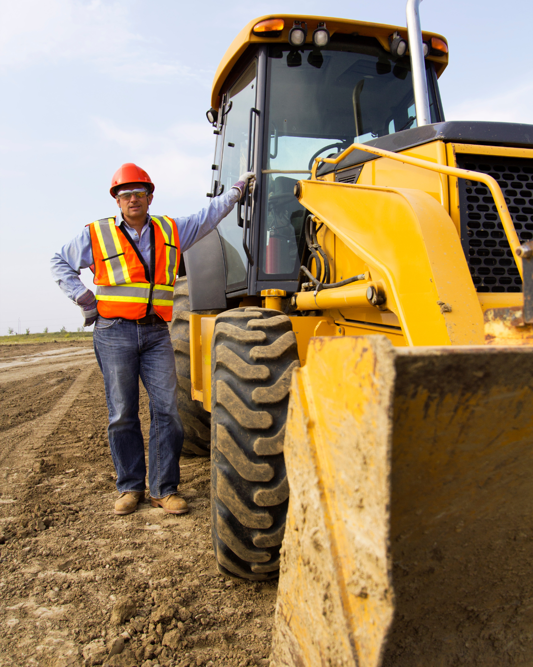 OPERADOR DE MÁQUINAS PESADAS (3 MÁQUINAS)