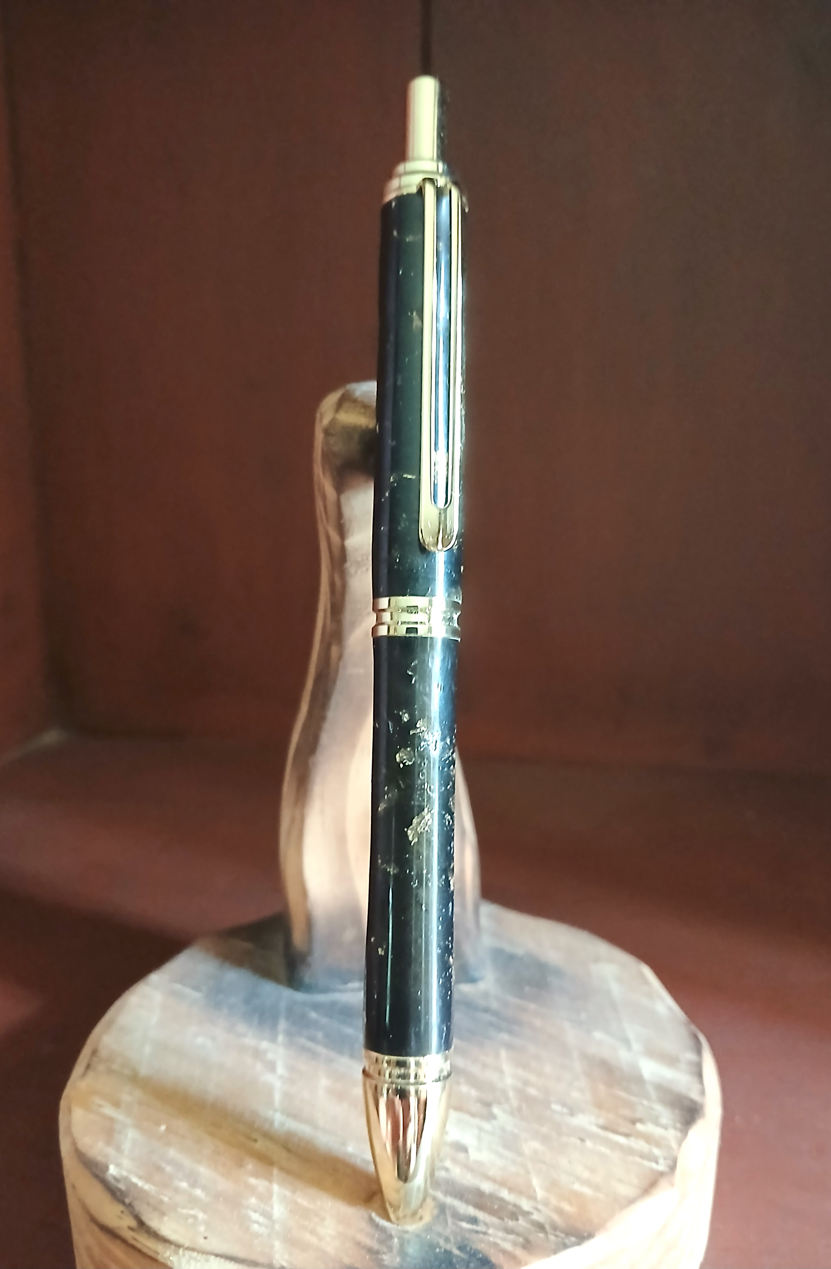 Elegant Black and Gold Ballpoint Pen