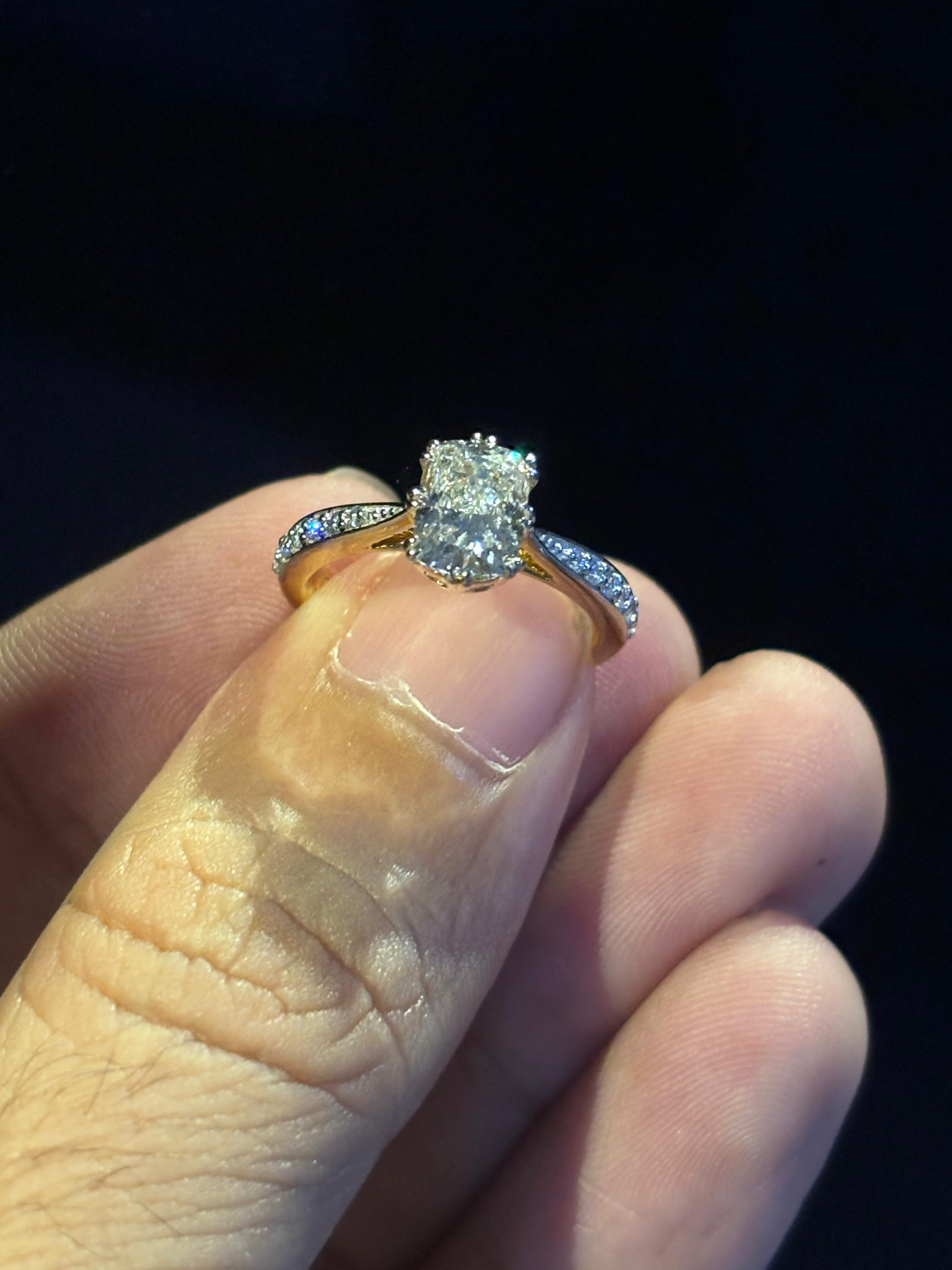 Eternal Brilliance: A Lab-Grown Diamond Engagement Ring