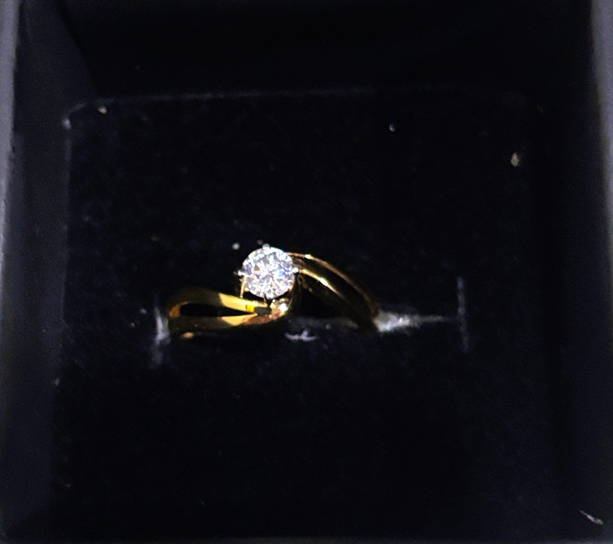 Timeless Beauty: The Stylish, Light-Weight Solitaire Lab-Grown Diamond Engagement Ring