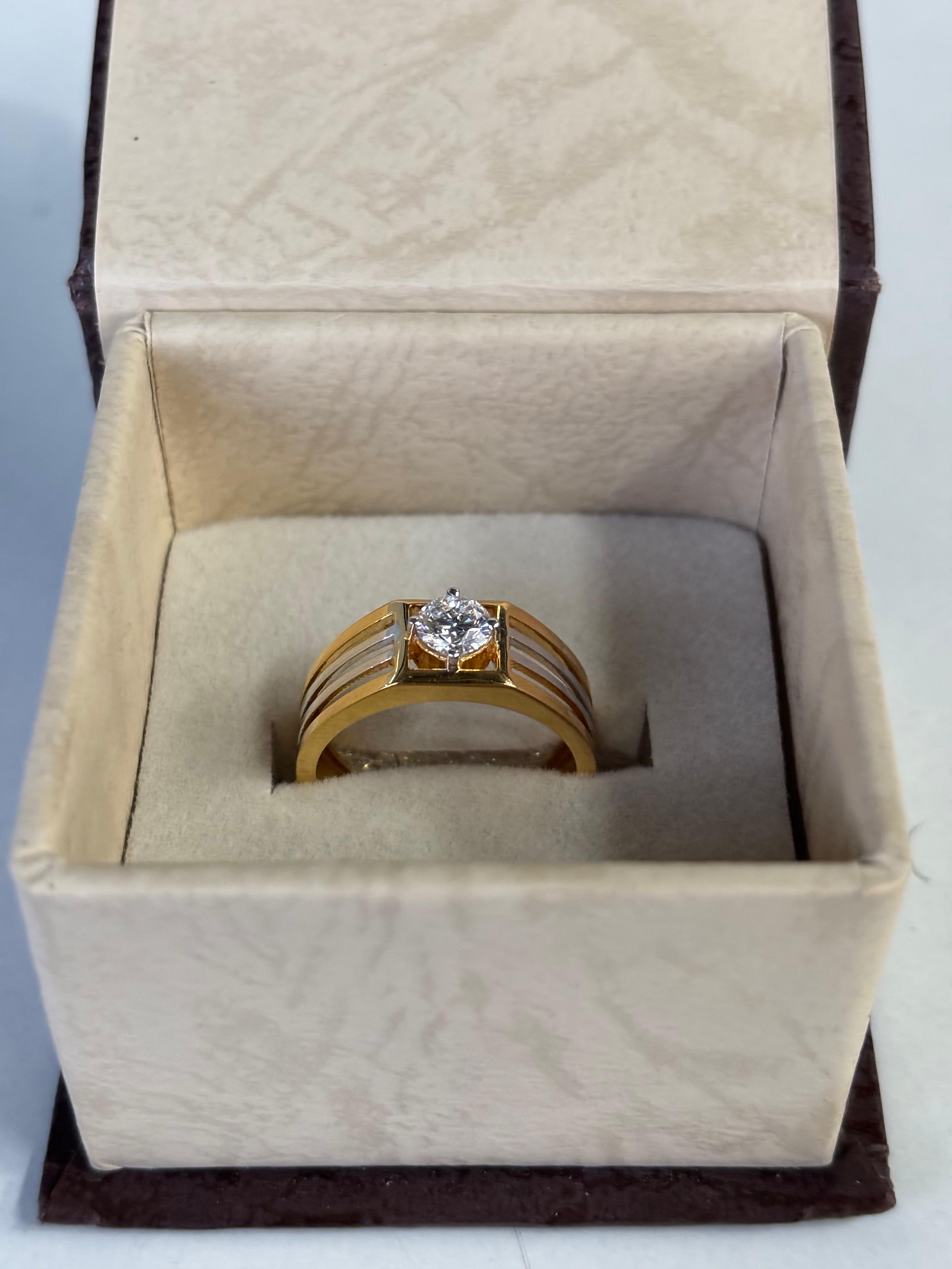 Shine with Elegance: The Ultimate Men’s Solitaire Lab-Grown Diamond Ring