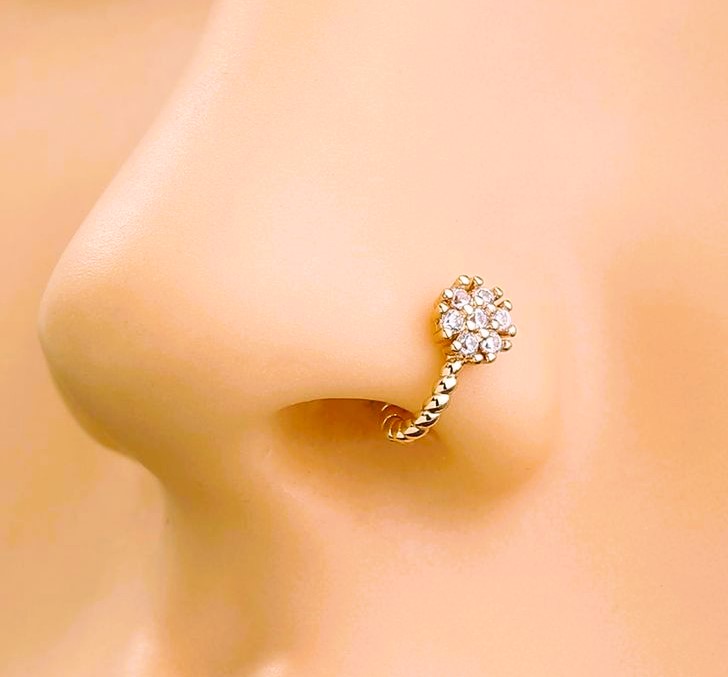 Elegant Gold Nose Ring with Diamond Cluster