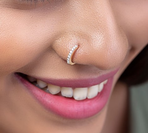 ✨ Sleek Spark Lab-Grown Diamond Nose Ring