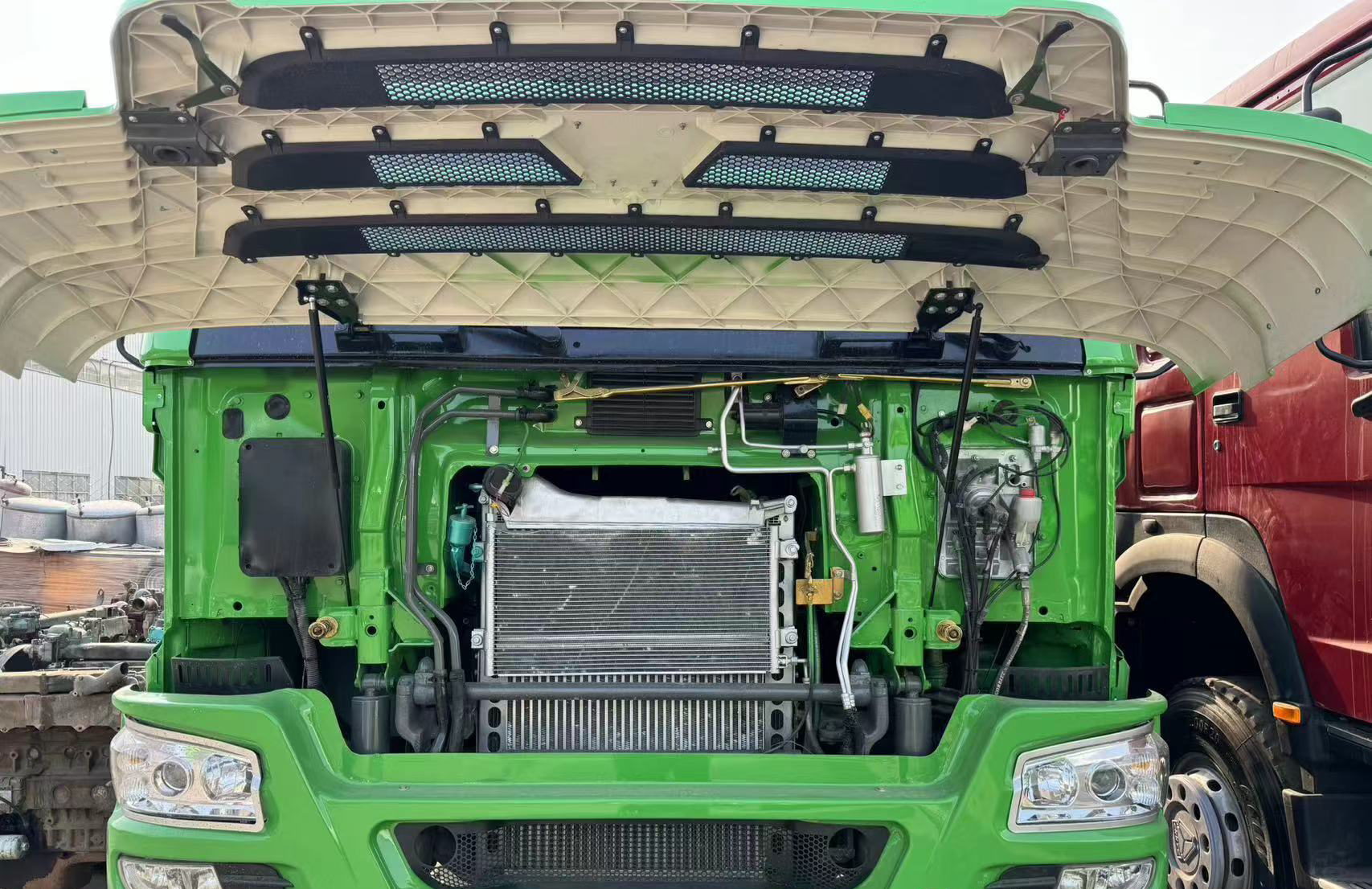 6x4 SINOTRUK HOWO Water Sprinkler