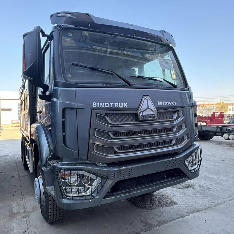 Sinotruck Howo NX Hohan 6x4 Right Hand Drive 371 380 400 Hp 6x4 10 Wheel 30 40 Ton Cargo
