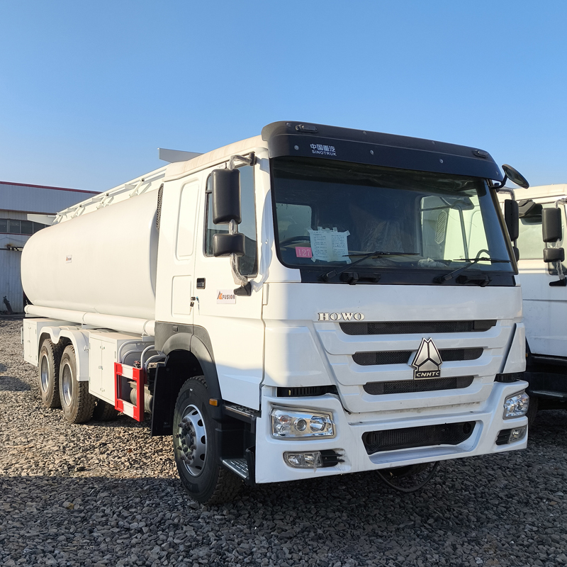 Sinotruk Howo Used 6*4 20000 Liters Diesel Oil Transporter Capacity Fuel Tank Tanker