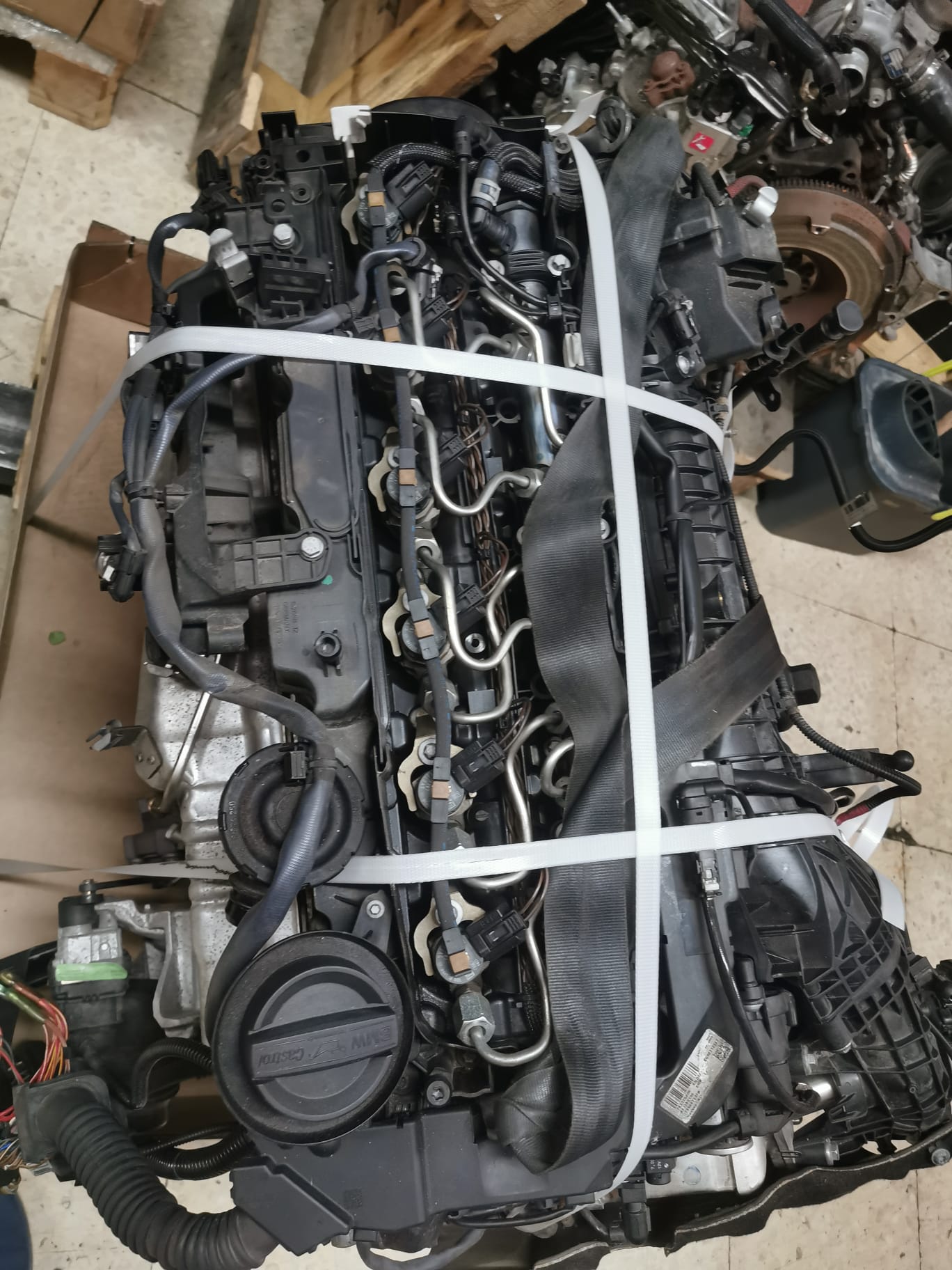 MOTORE USATO COMPLETO DI INIEZIONE E TURBO BMW 3.0TD AVENTE SIGLA N57D30A VERSIONE 190KW ANNO 2012 IN POI