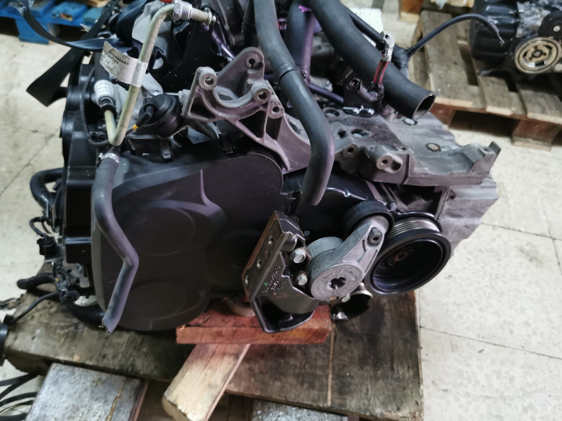 MOTORE USATO COMPLETO DI INIEZIONE E TURBO AVENTE SIGLA BWD BYL 