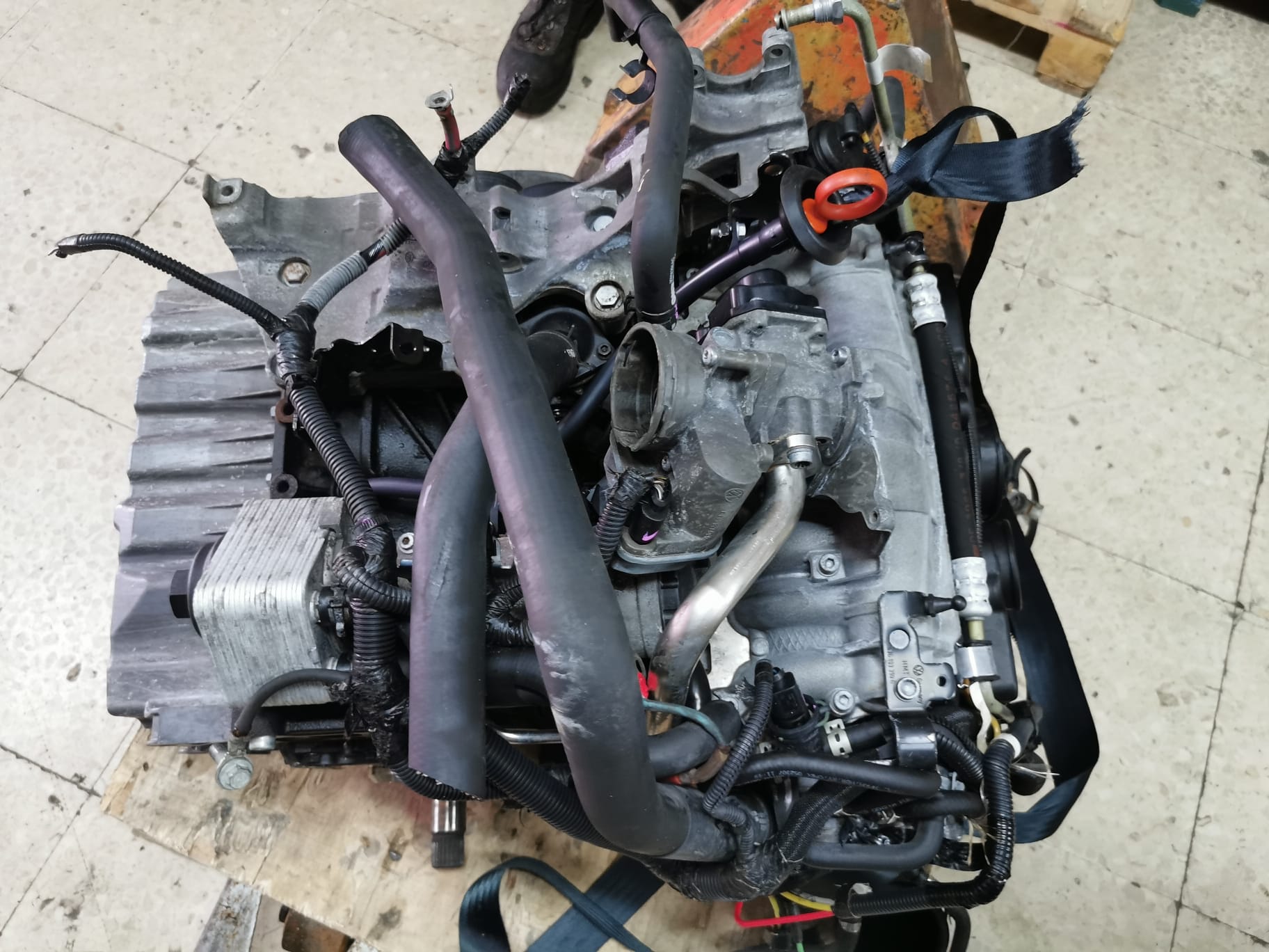 MOTORE USATO COMPLETO DI INIEZIONE E TURBO AVENTE SIGLA BWD BYL 