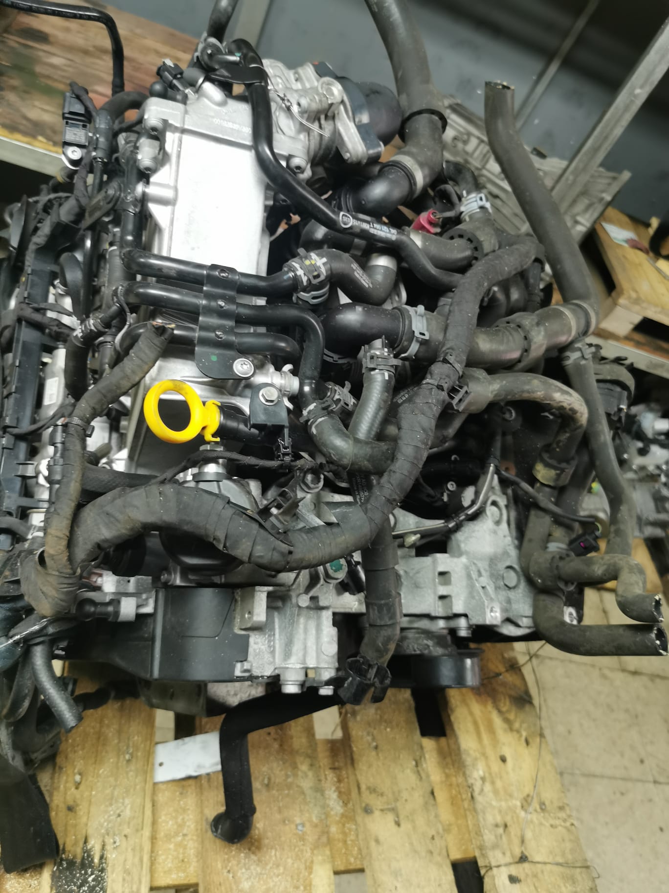 MOTORE USATO AUDI  1.6 TD AVENTE SIGLA CXM