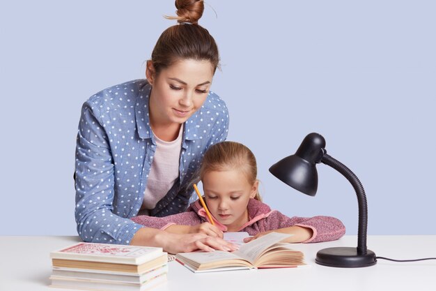 Home Tutor For Class Pre Nursery to KG2 (All Subjects)