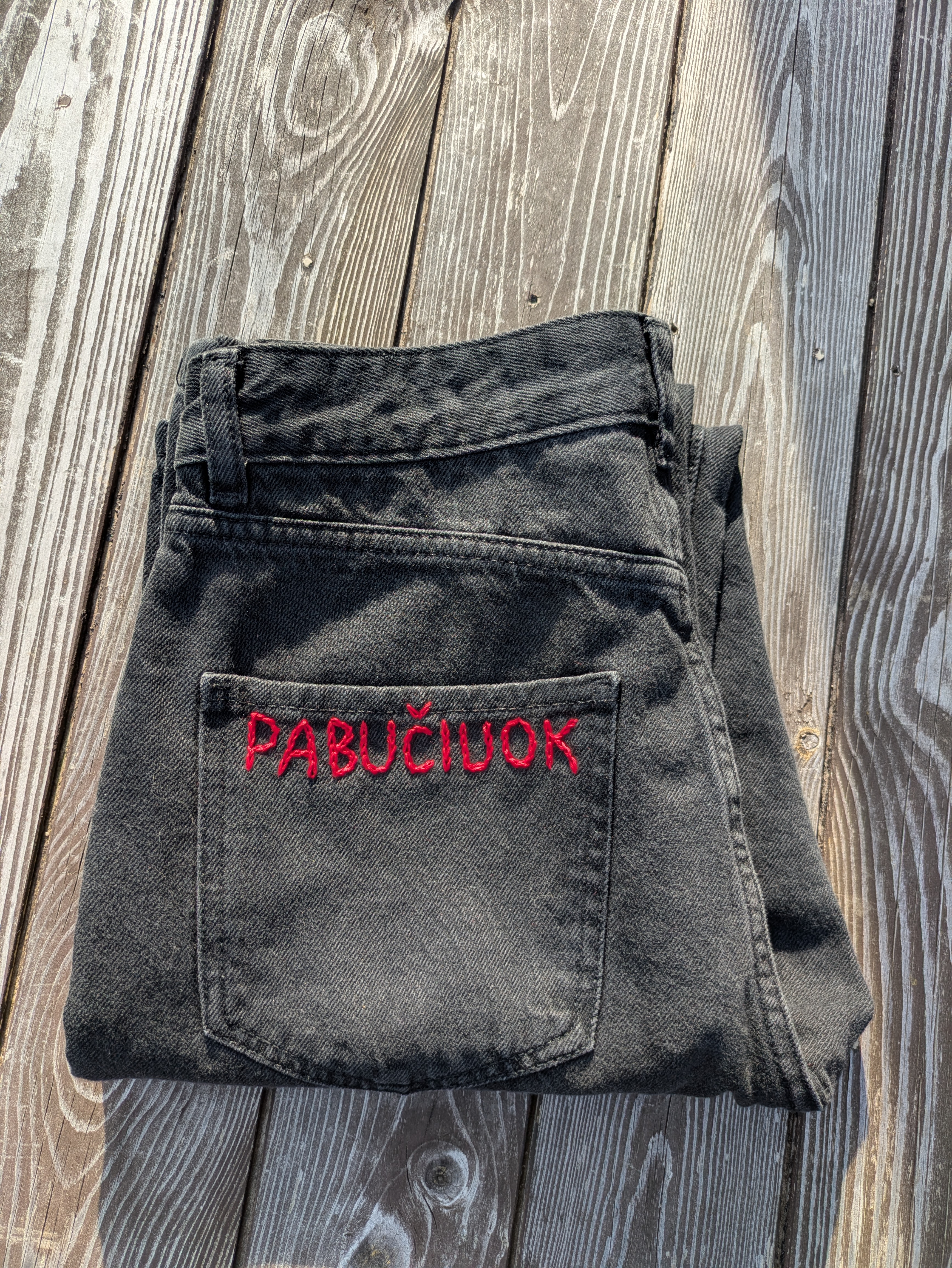 Džinsai ,,Pabučiuok''