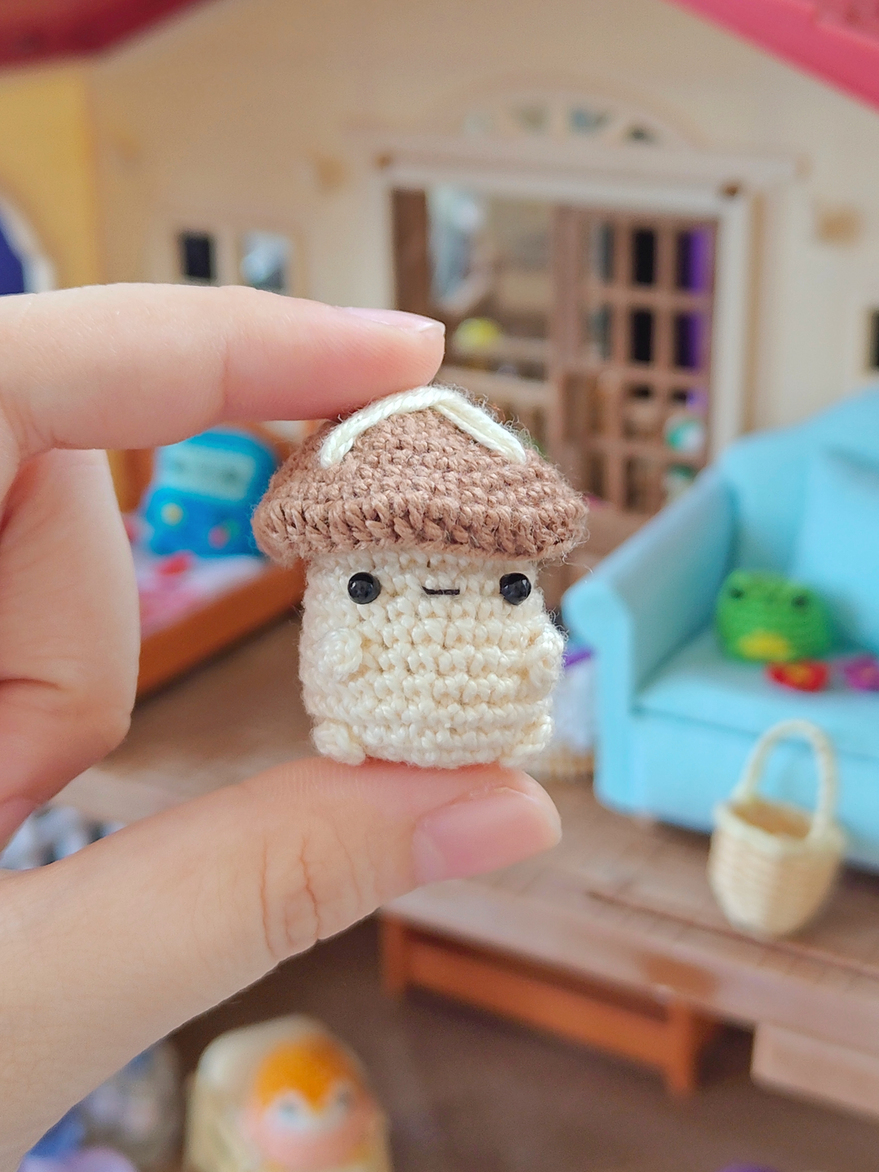 Mini Mushroom Boi