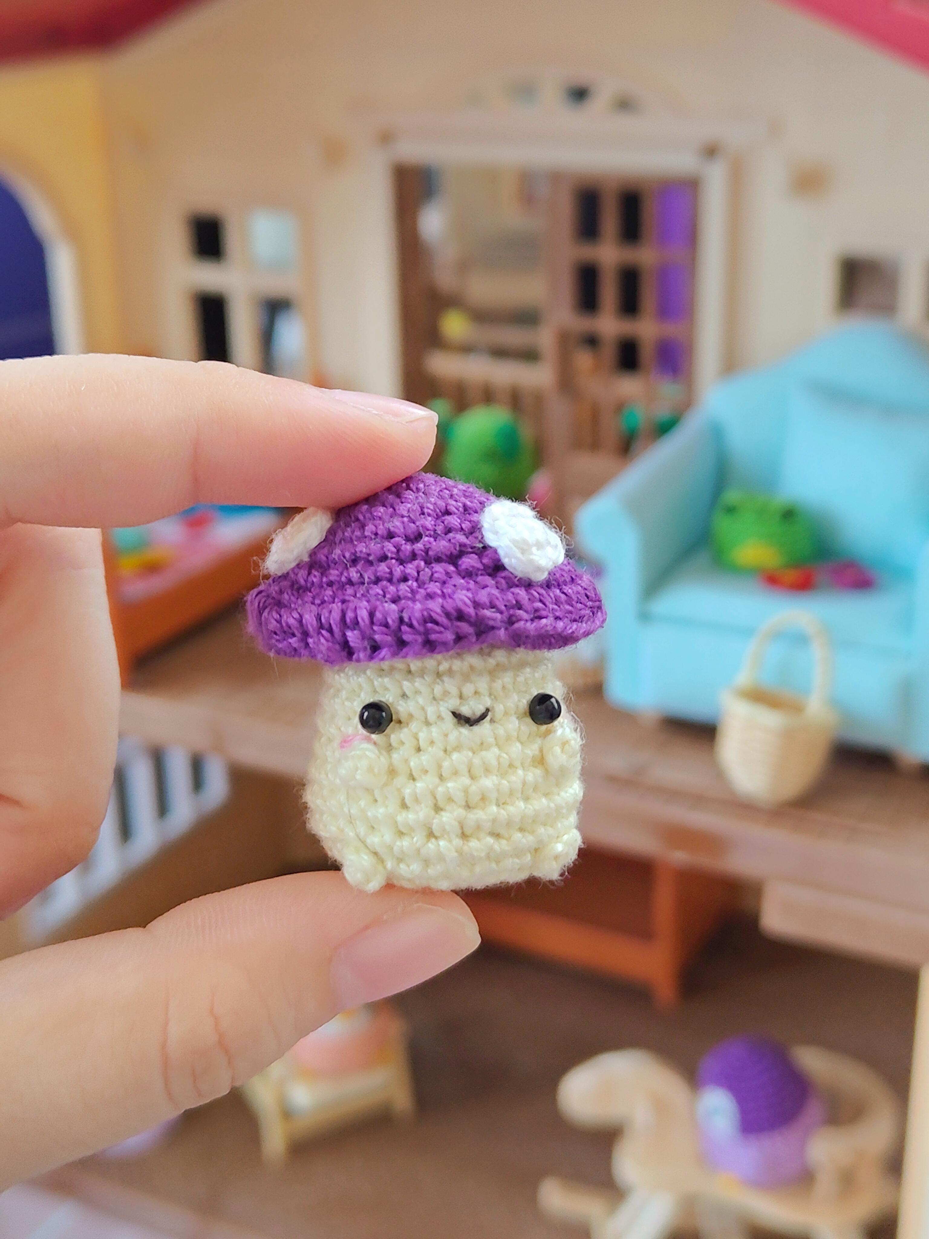 Mini Mushroom Boi