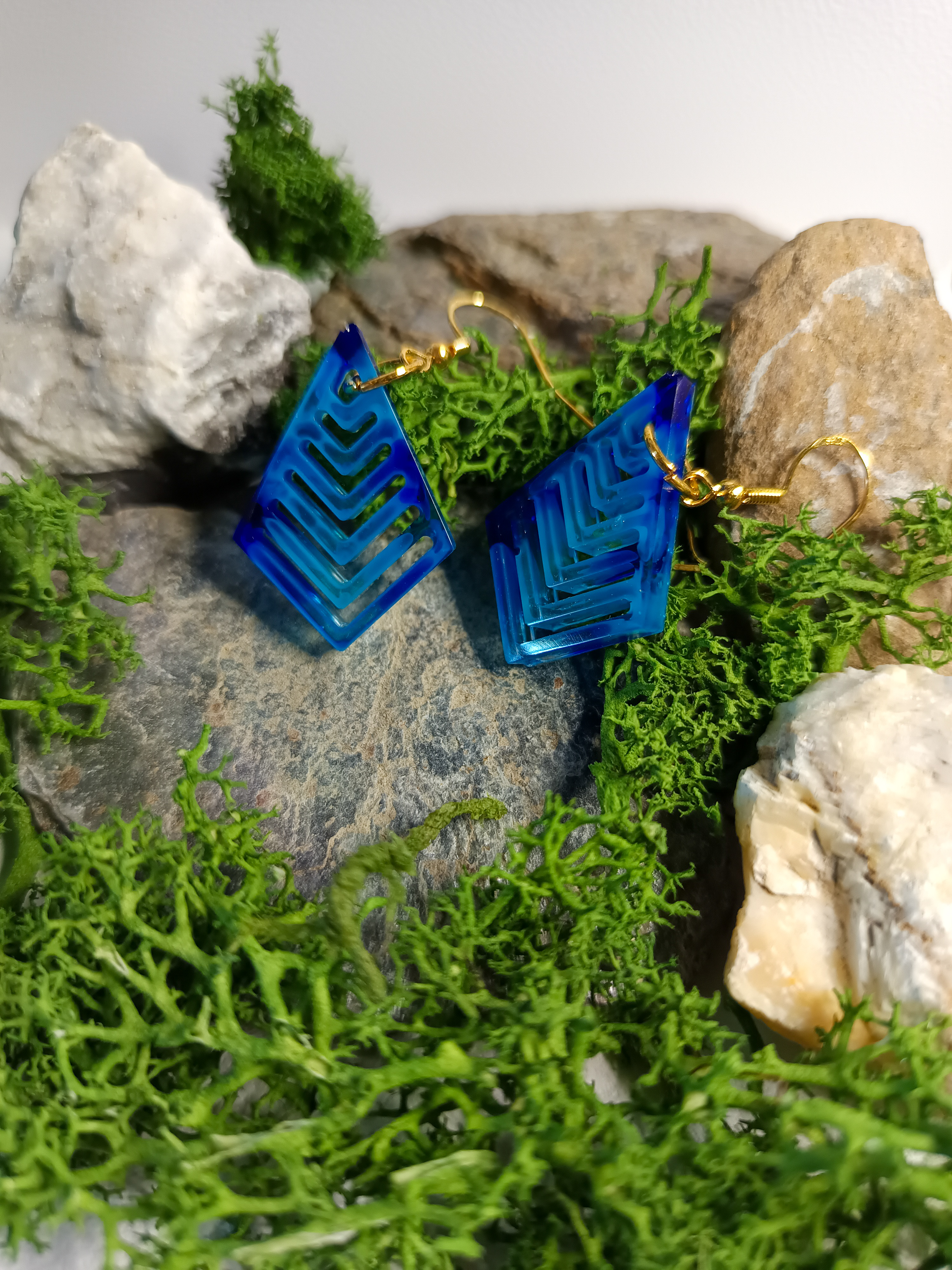 Boucles d'oreilles en résine bleue
