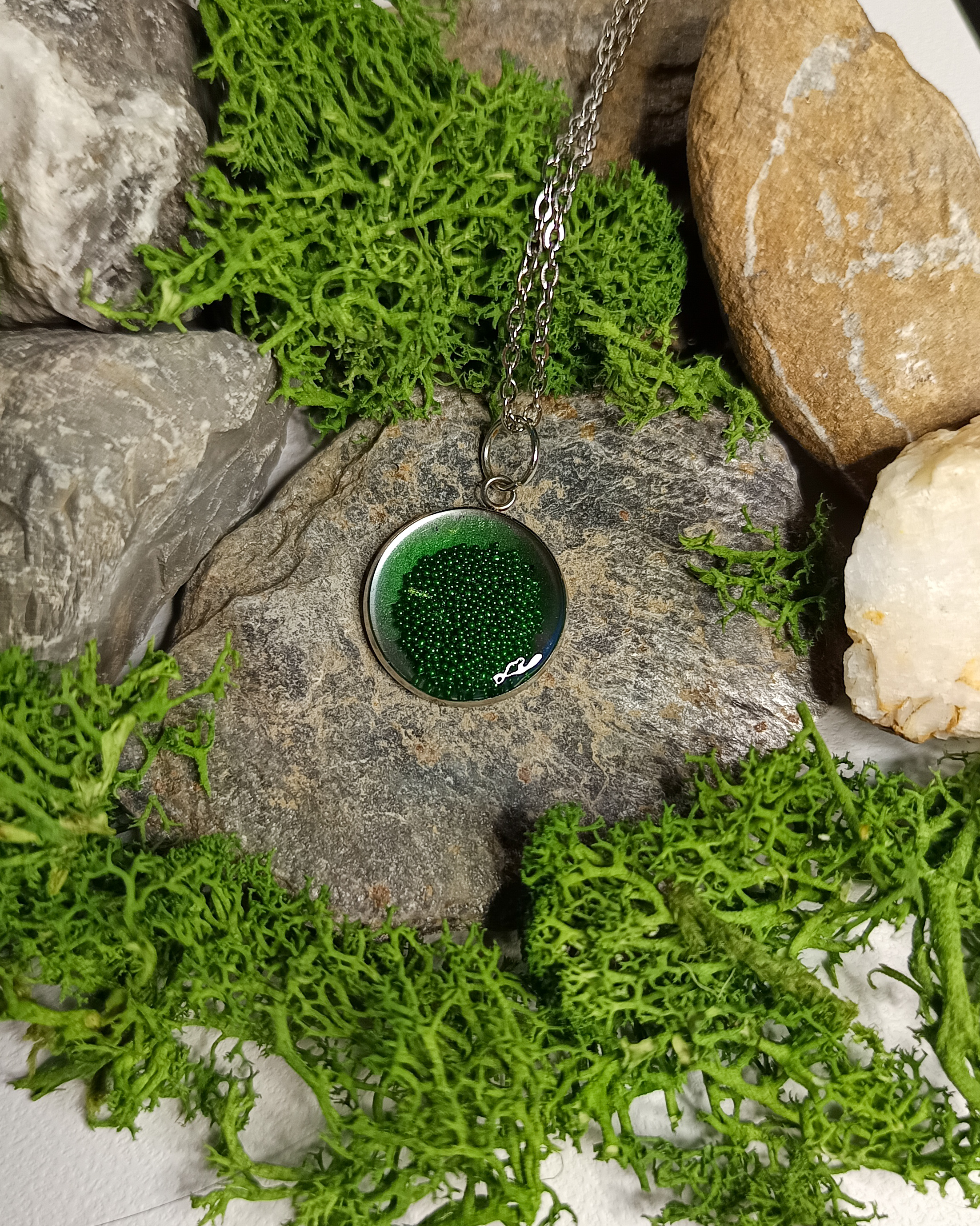 Collier pendentif vert