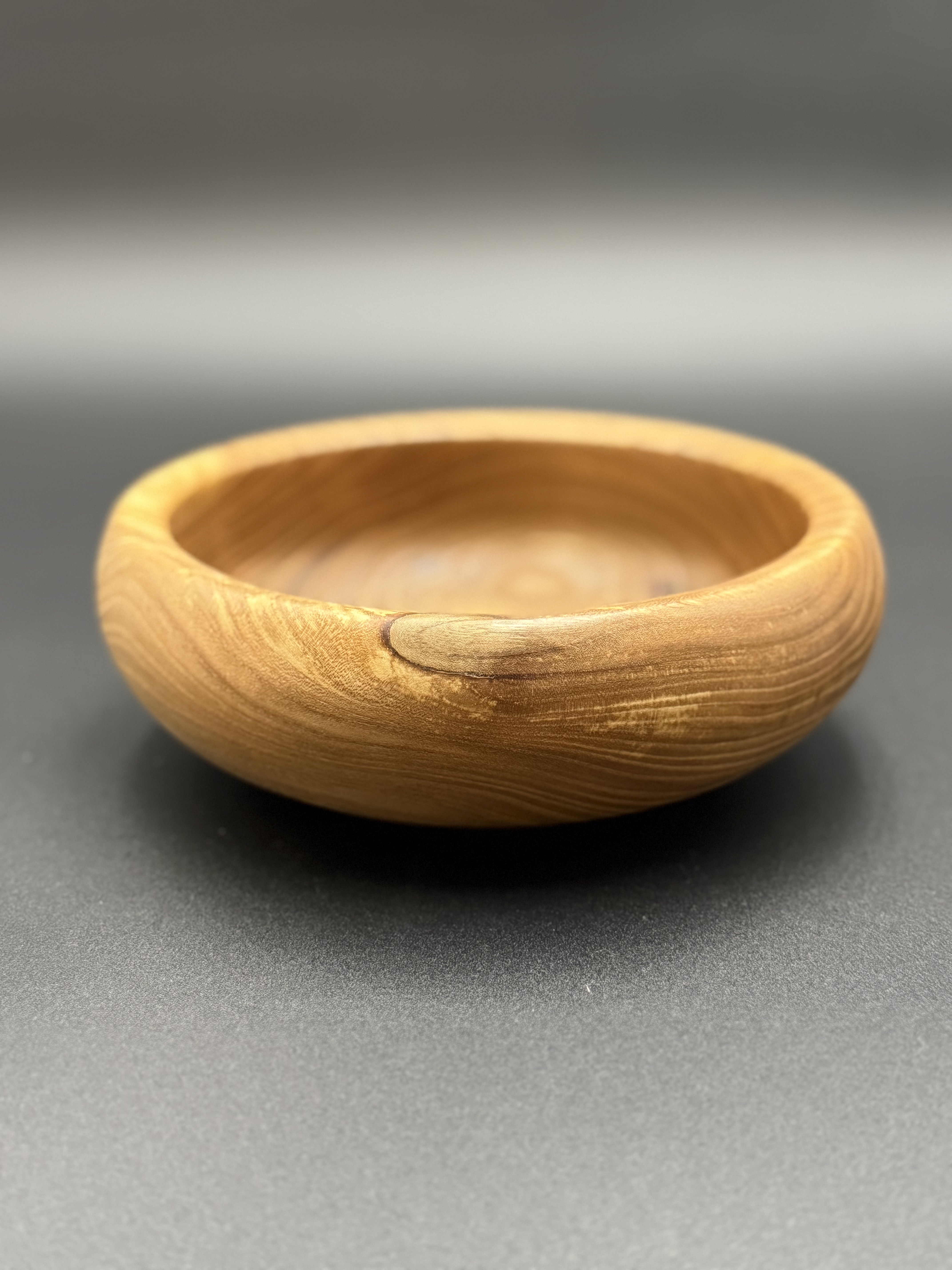 Rounded Elm Bowl