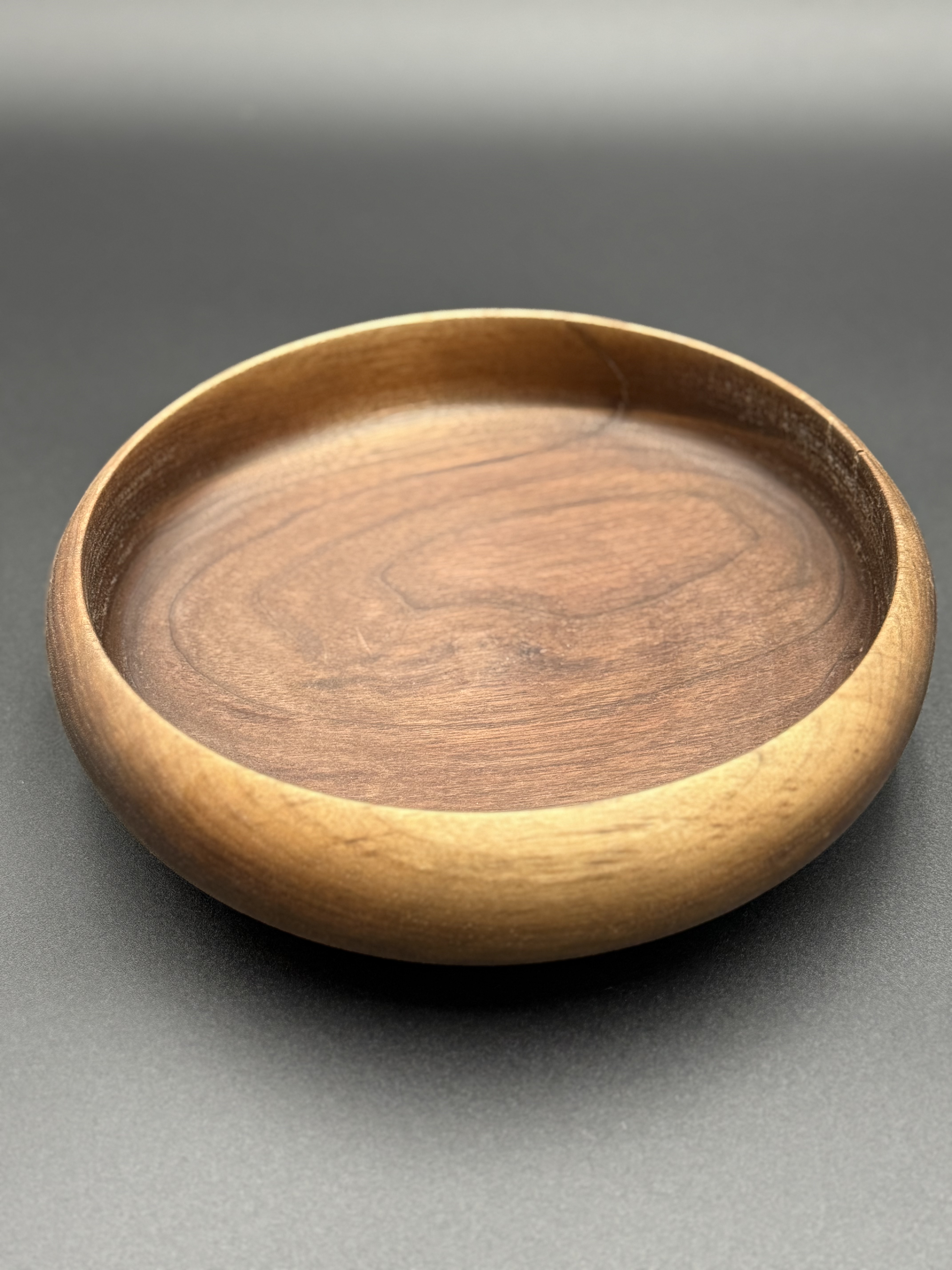 Walnut Bowl Round