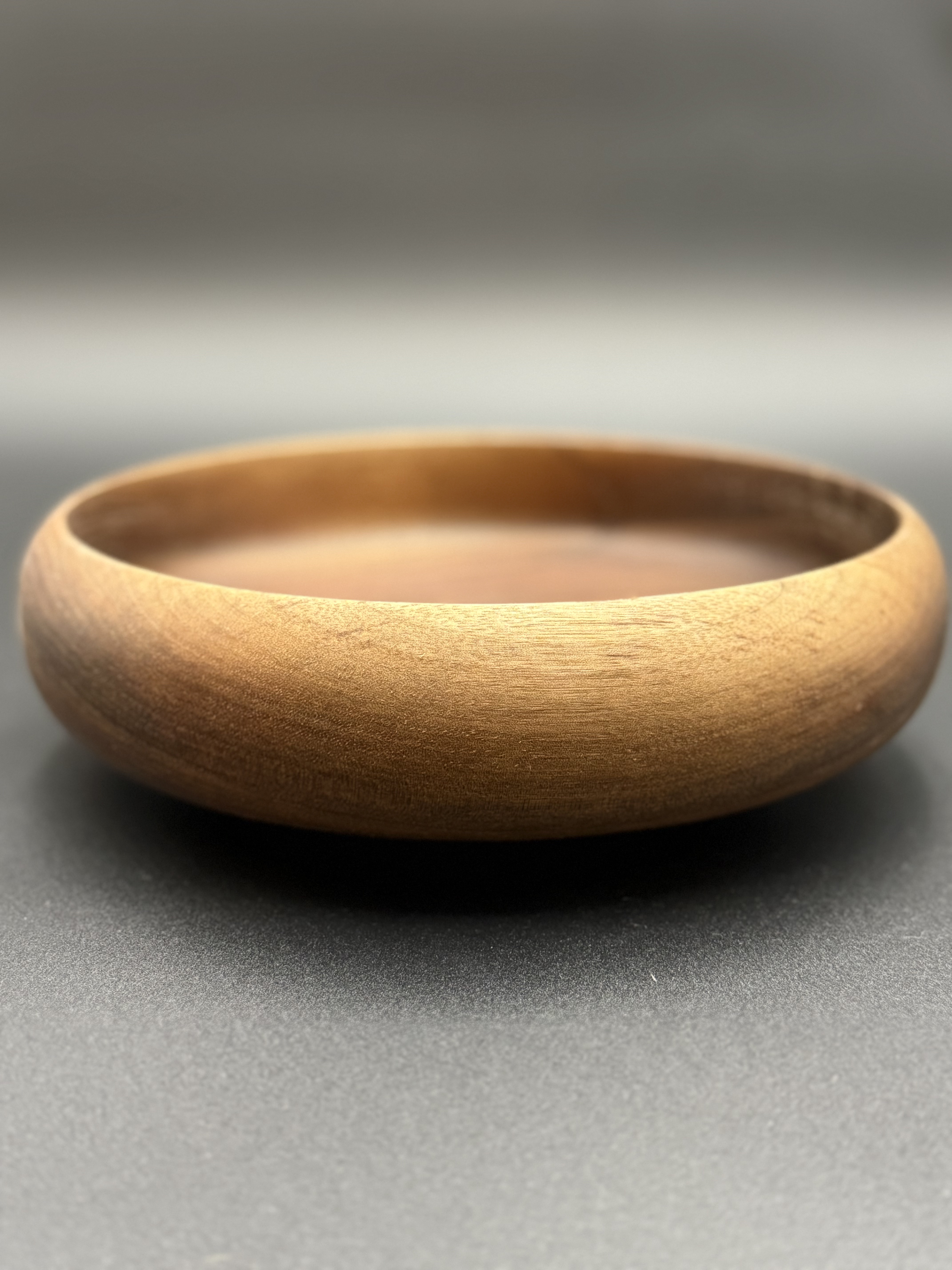 Walnut Bowl Round