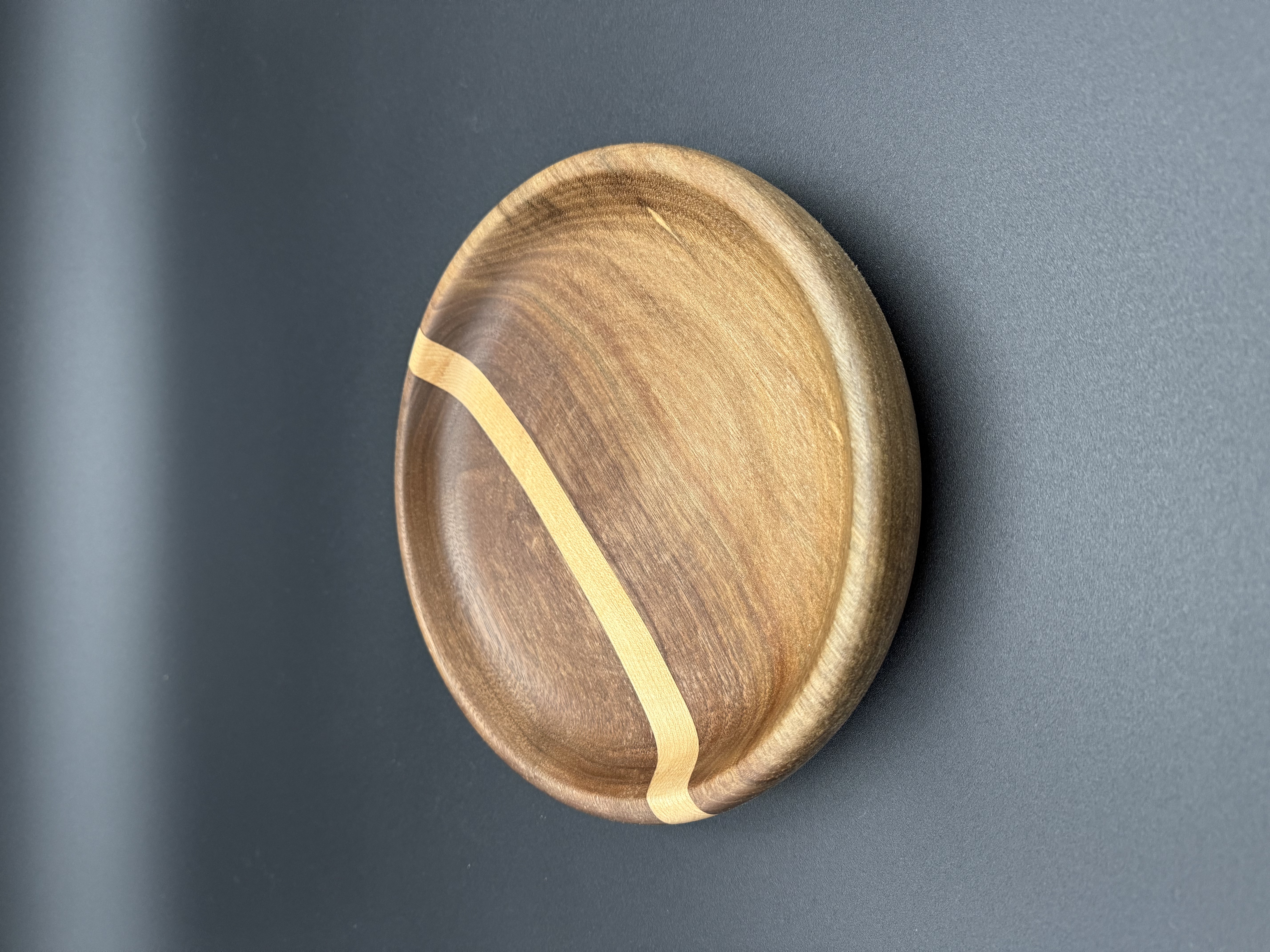 Walnut with Maple Slice Dish