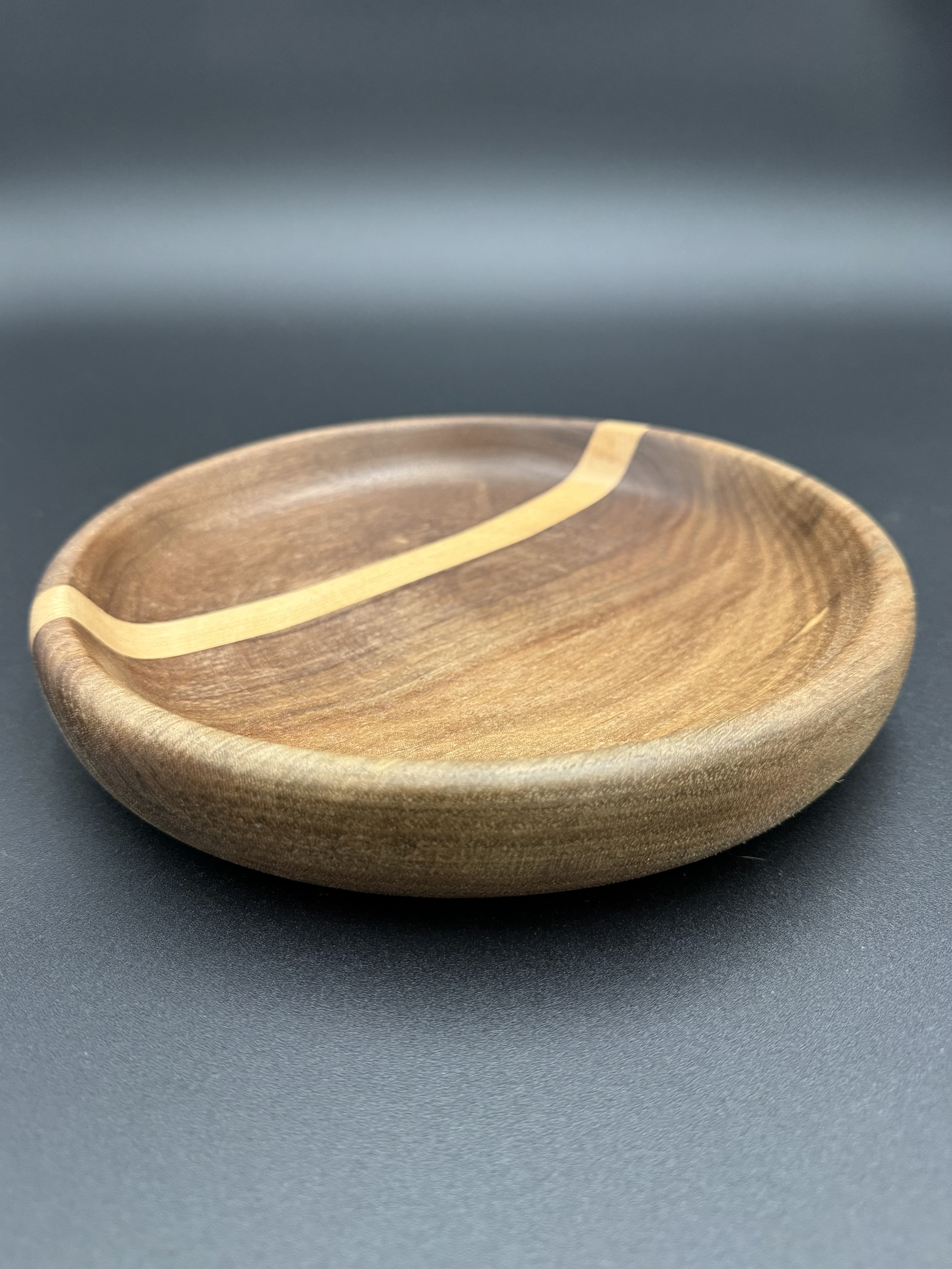 Walnut with Maple Slice Dish