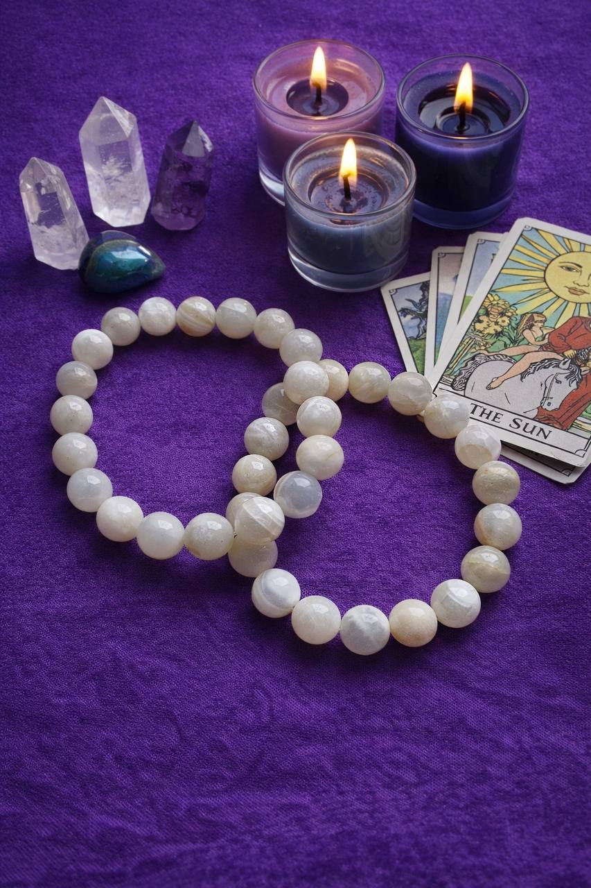 Mėnulio akmens apyrankė 