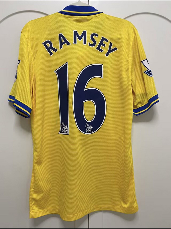 13-14 Arsenal Away Retro Jersey