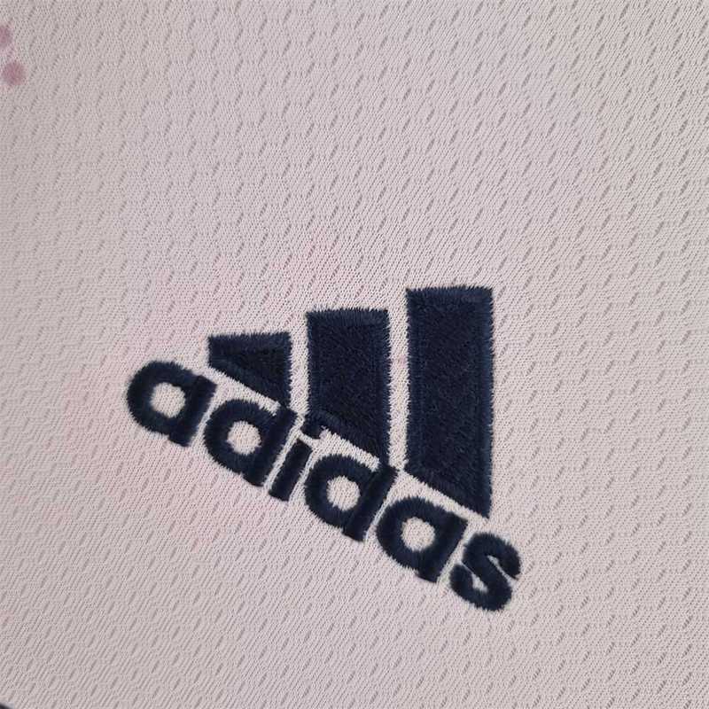 22-23 Arsenal third away