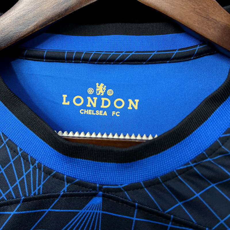 23-24 Chelsea away jersey size