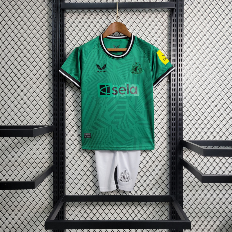 23-24 Newcastle away size Kids kit