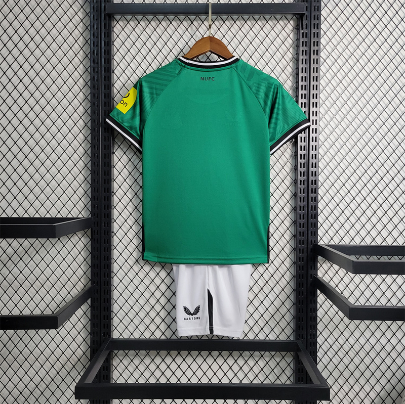 23-24 Newcastle away size Kids kit