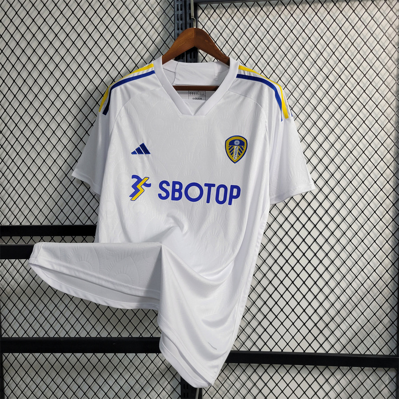 23-24 Leeds United away MEN