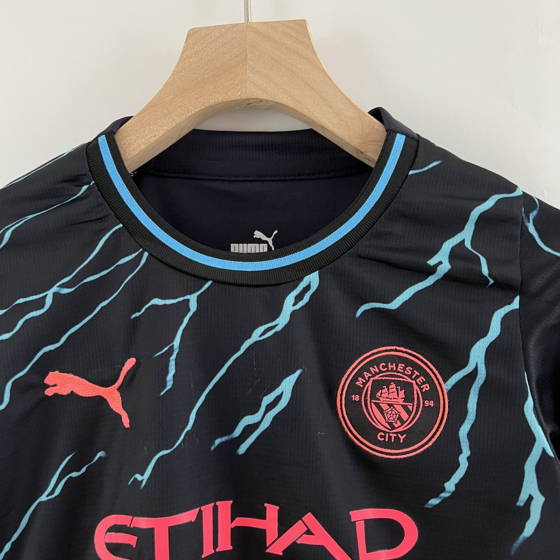 23-24 Man City third away kids kit size 