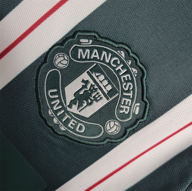 23-24 Man United away size
