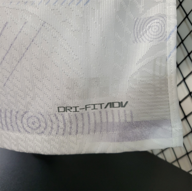 23-24 Tottenham home player version