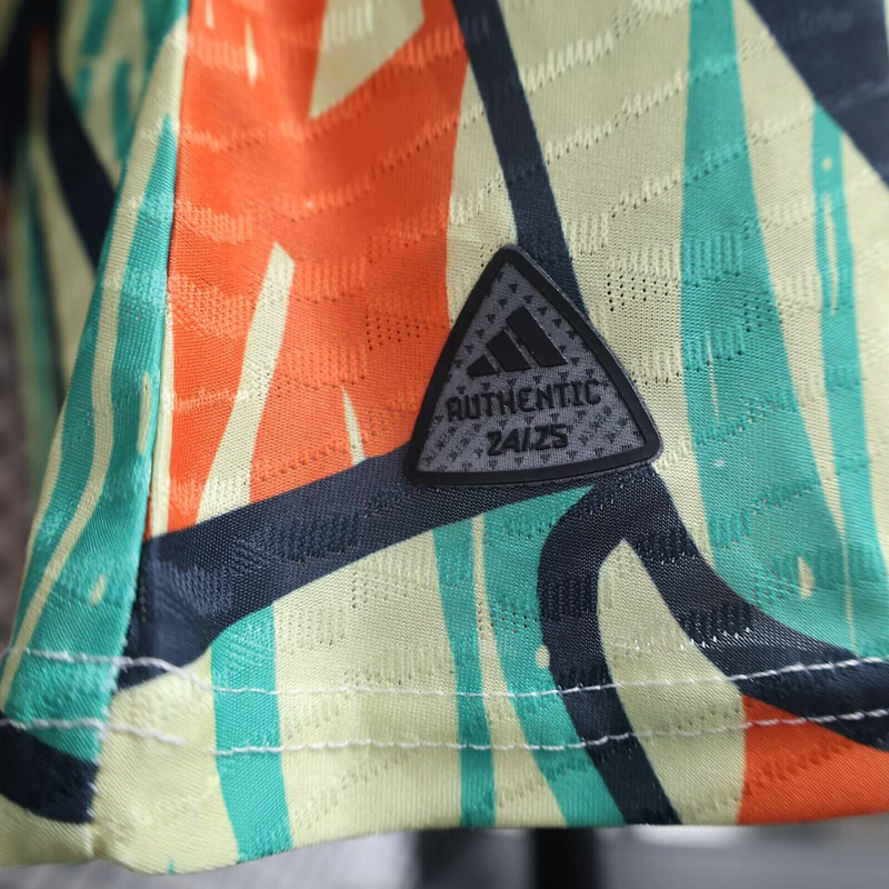 24-25 Arsenal Pre-match soccer jersey