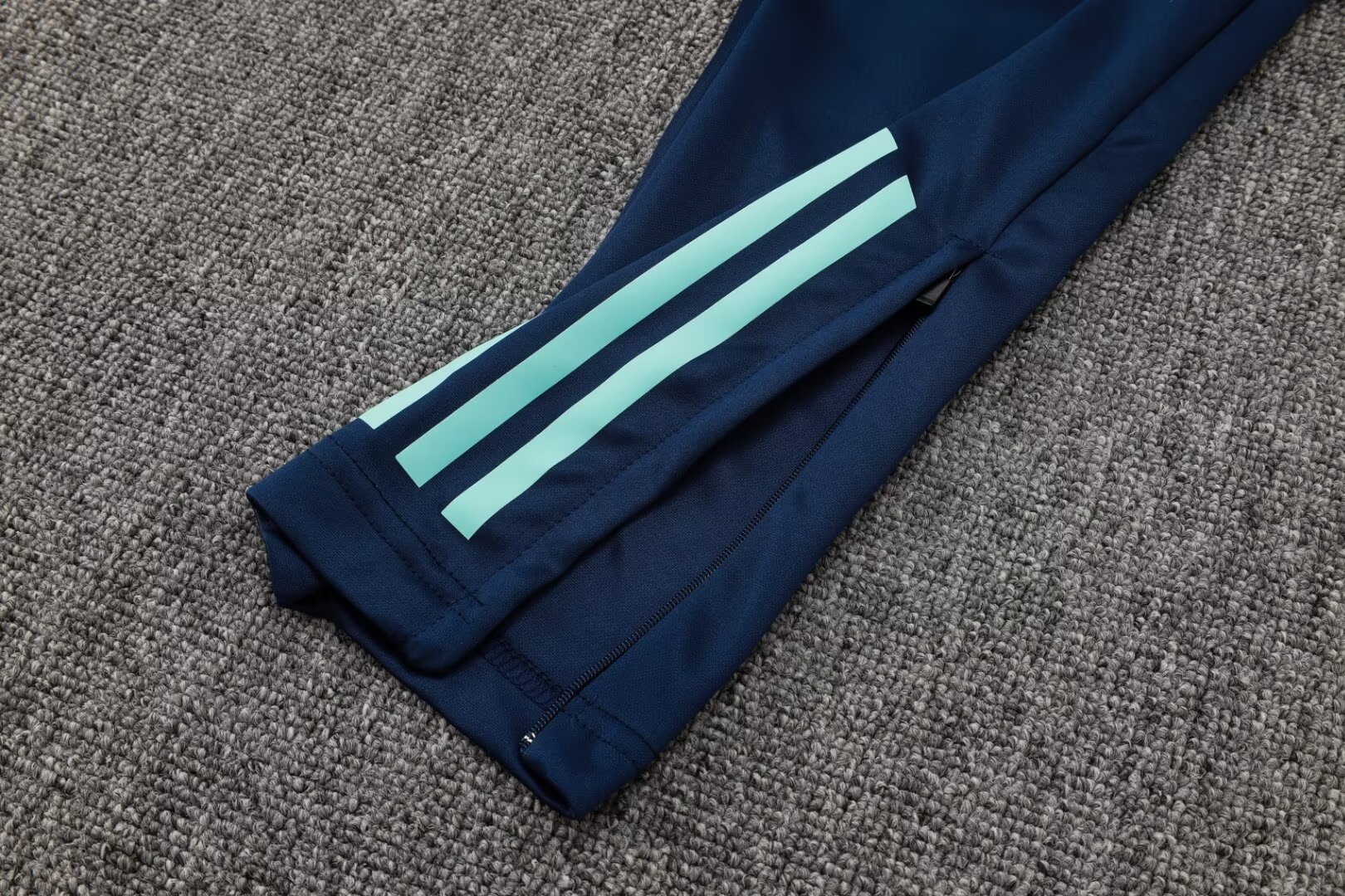 24-25 Arsenal training suit light Blue