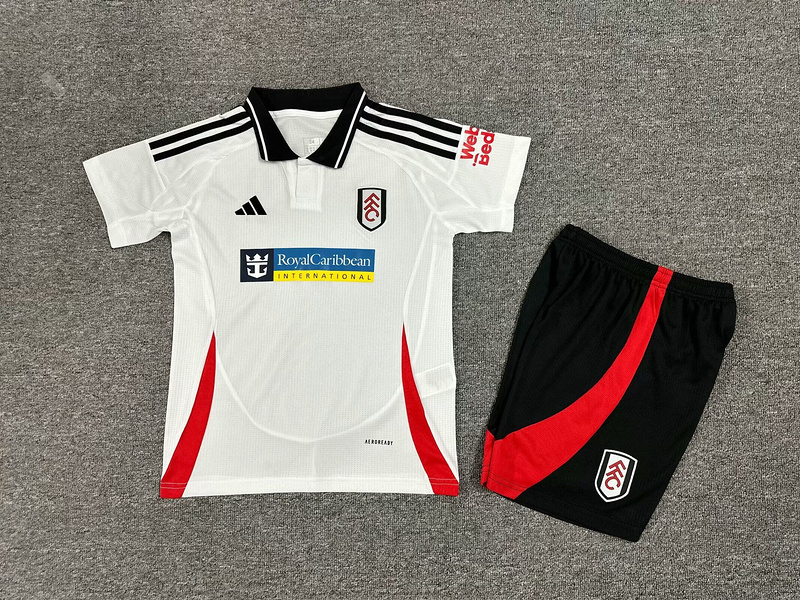 24-25 fulham home kids kit
