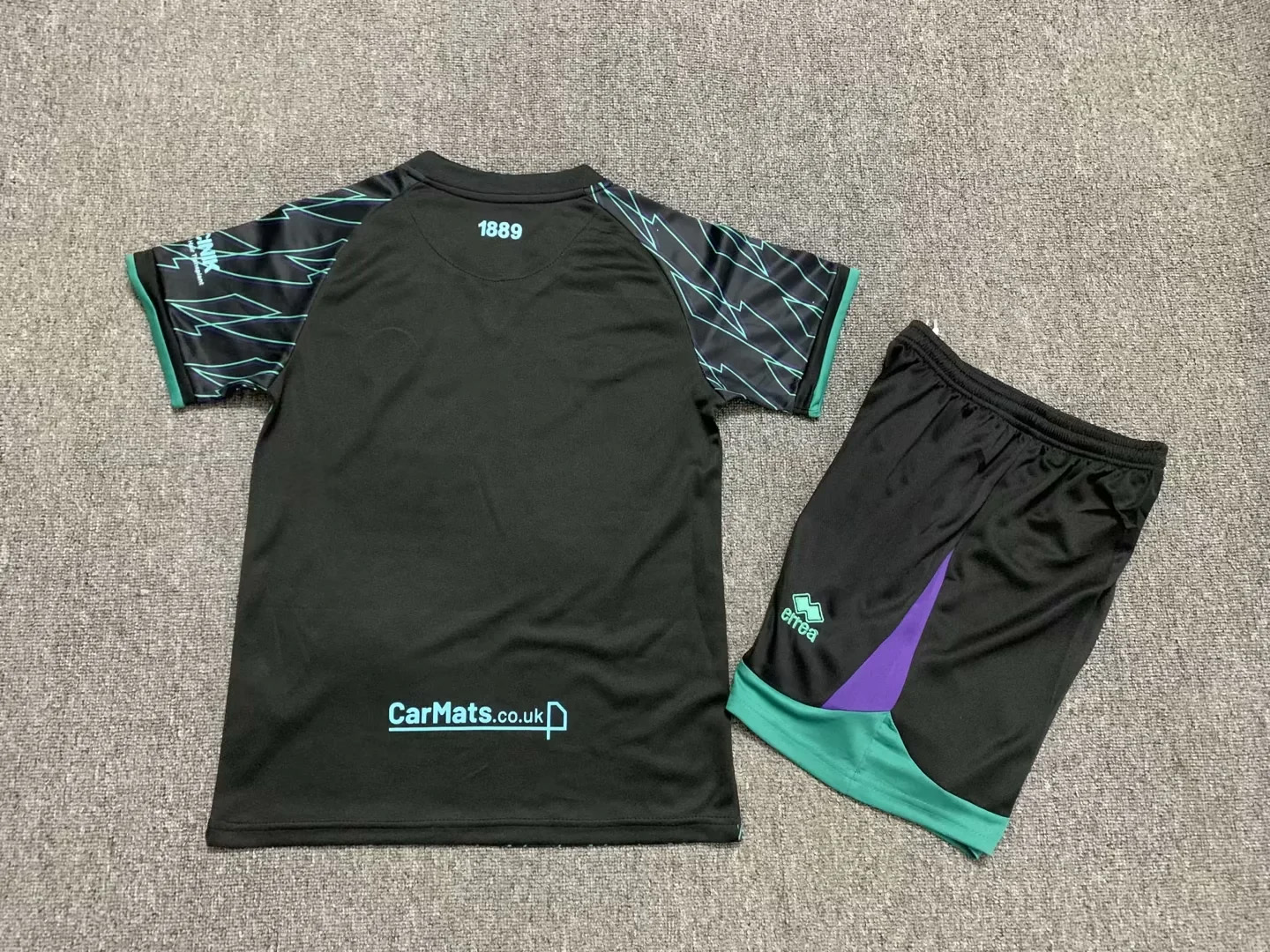 24-25 Sheffield United F.C. away Soccer Jersey kids kit