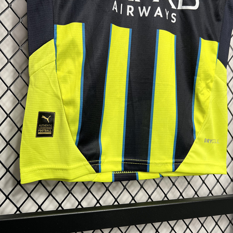 24-25 Man City away kidS kit