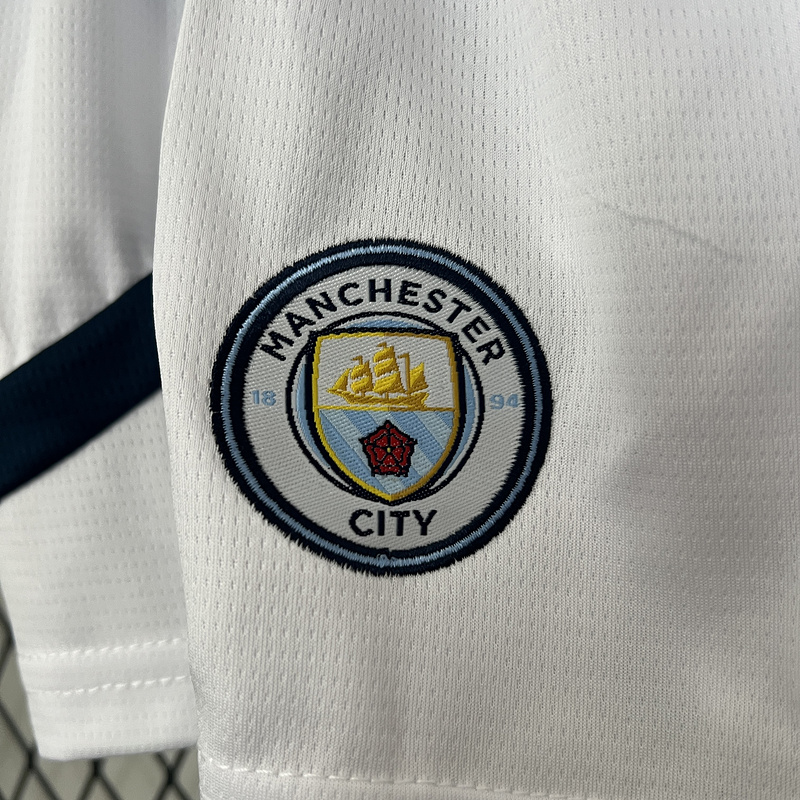 24-25 Man City home kids kit