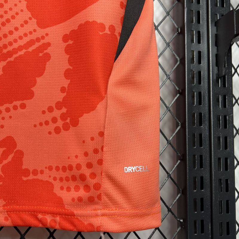 24-25 Man City Orange goalkeeper jersey