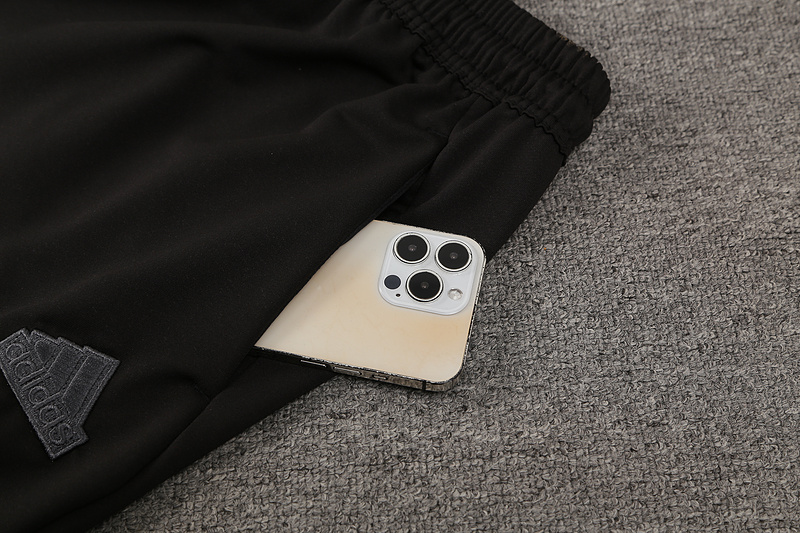 24-25 Man United black training suit