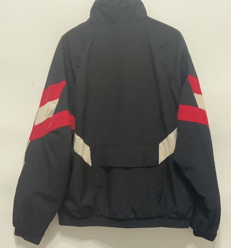 24-25 Man United Black Windbreaker