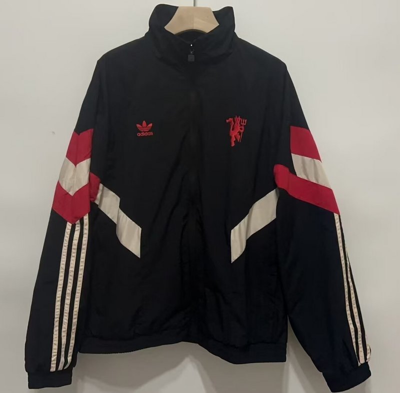24-25 Man United Black Windbreaker