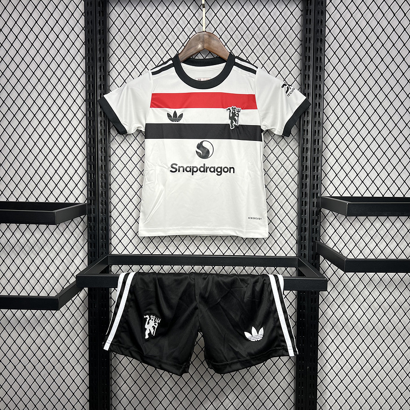 24-25 Man United third away kid kit