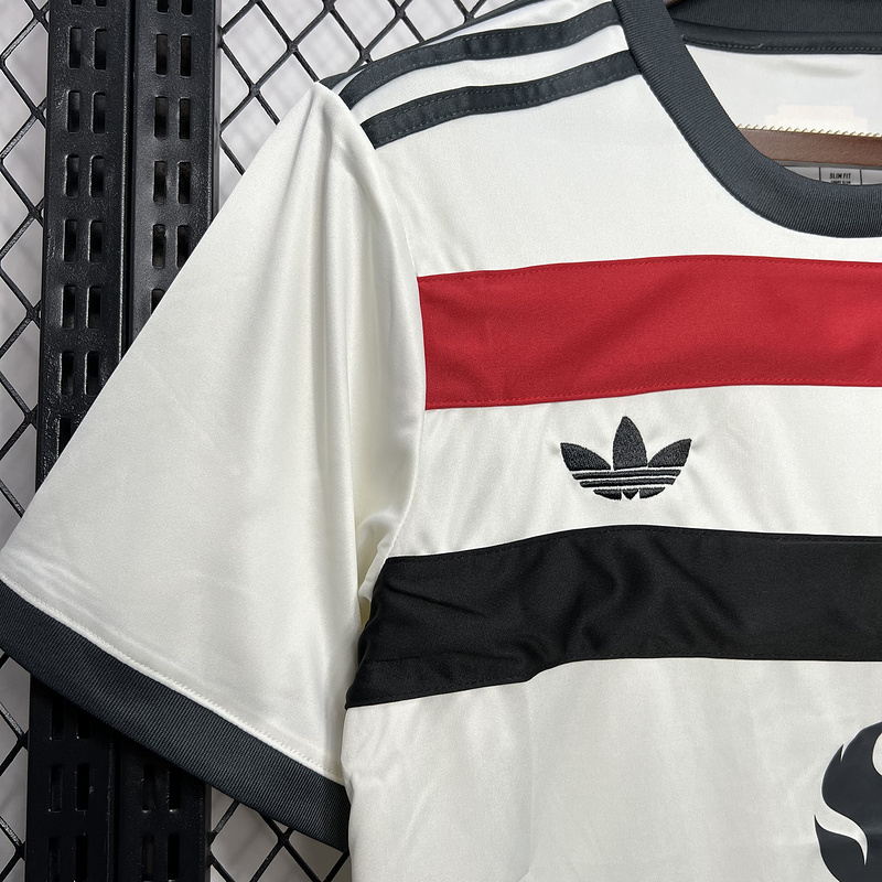 24-25 Man united third away white soccer jersey