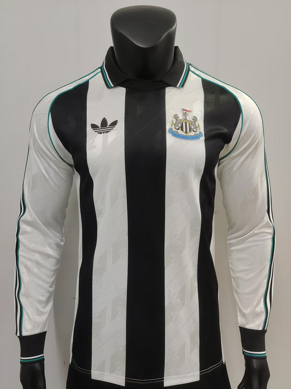 24-25 Newcastle Retro Model Long Sleeve Player version jersey